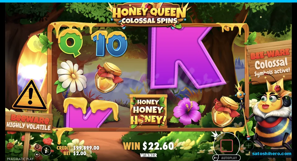 Colossal King block pays beside wild symbol