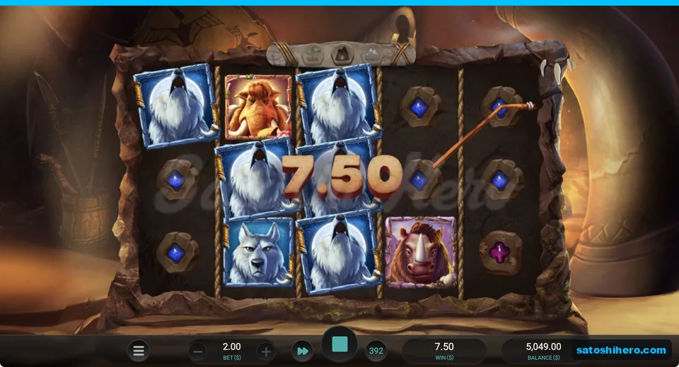 Wolf symbols and Mammoth form line win