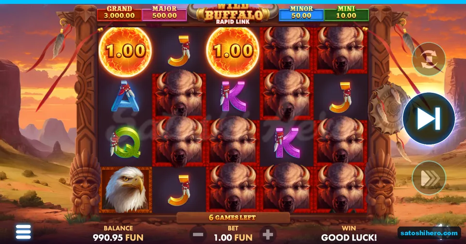 Free games board with two cash spheres